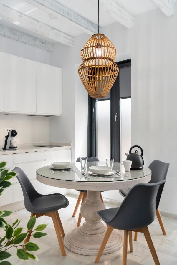 Apartamentos Catedral Sevilla Eksteriør billede