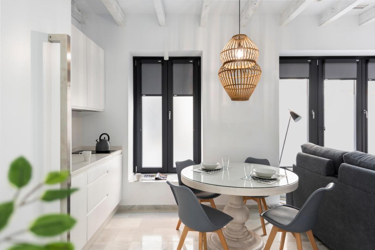 Apartamentos Catedral Sevilla Eksteriør billede