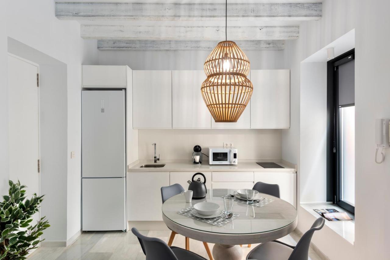 Apartamentos Catedral Sevilla Eksteriør billede