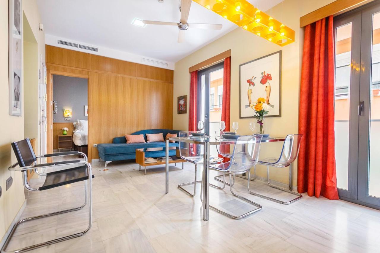 Apartamentos Catedral Sevilla Eksteriør billede