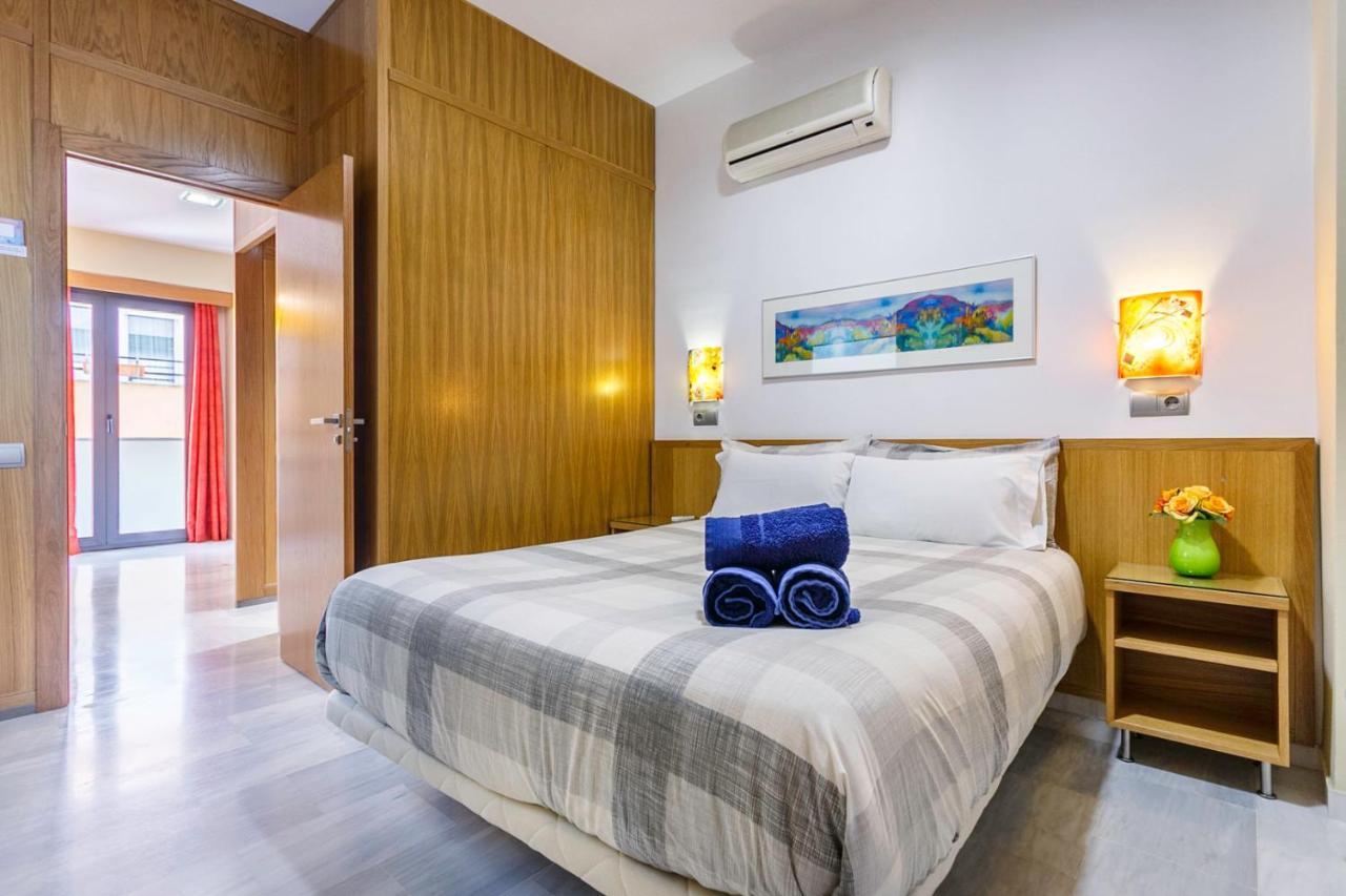 Apartamentos Catedral Sevilla Eksteriør billede
