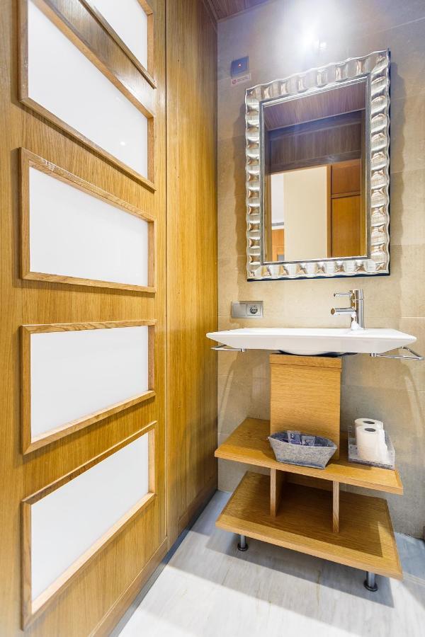 Apartamentos Catedral Sevilla Eksteriør billede
